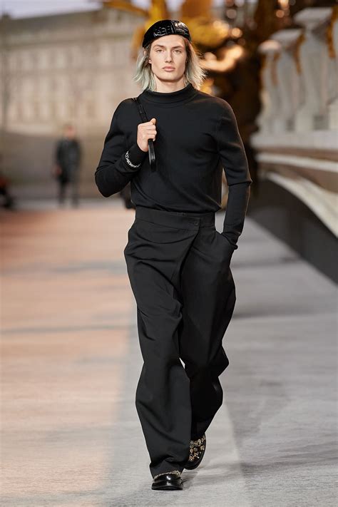 Dior Men Fall 2022 Menswear Fashion Show 